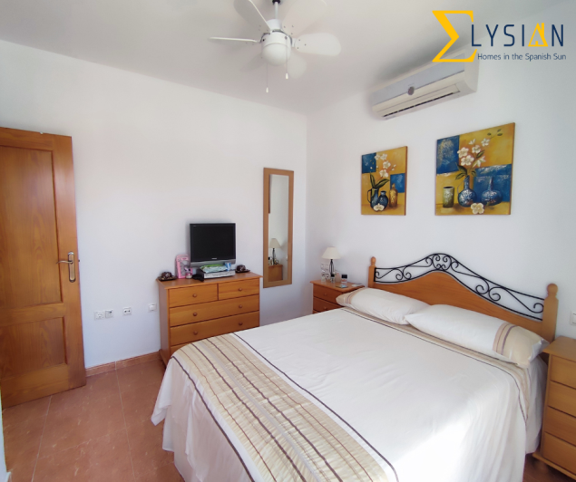 Image No.9-3 Bed Townhouse for sale