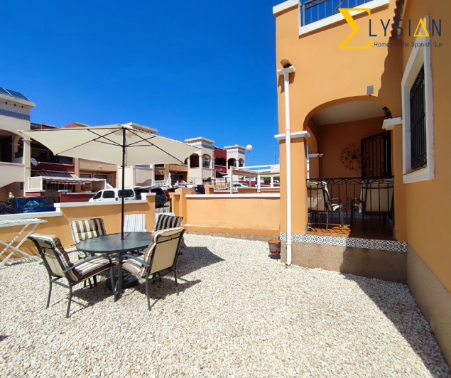 Image No.21-3 Bed Townhouse for sale