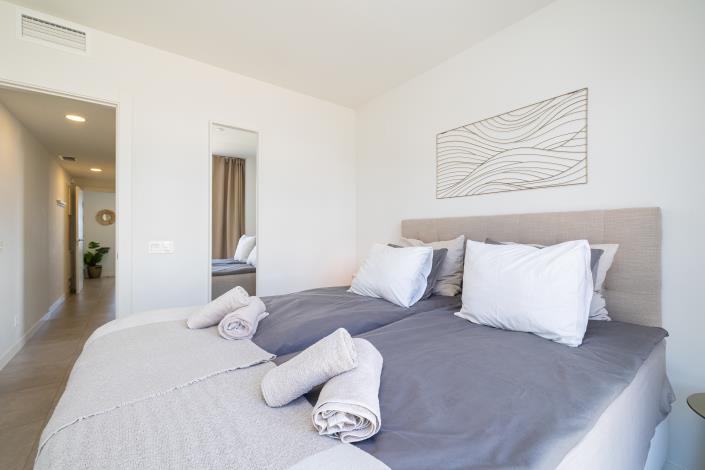 Image No.10-3 Bed Duplex for sale