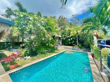 vs5195-pool-villa-for-sale-3