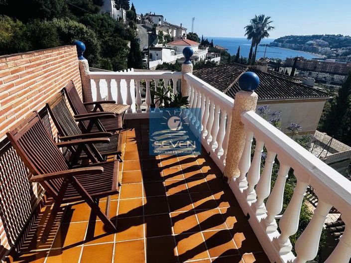 Image No.1-3 Bed Villa for sale