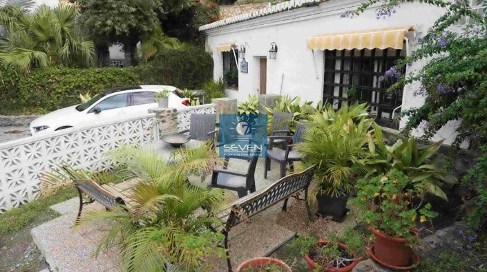Image No.1-3 Bed Villa for sale
