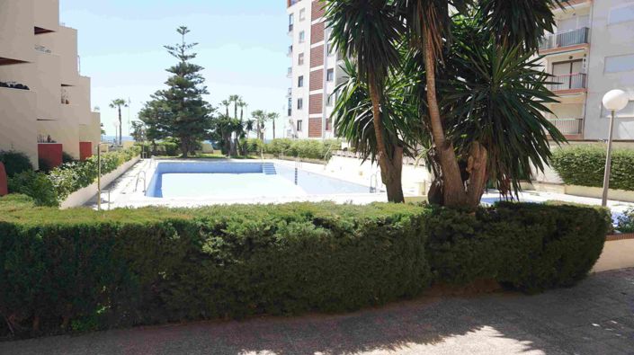 Image No.1-4 Bed Apartment for sale