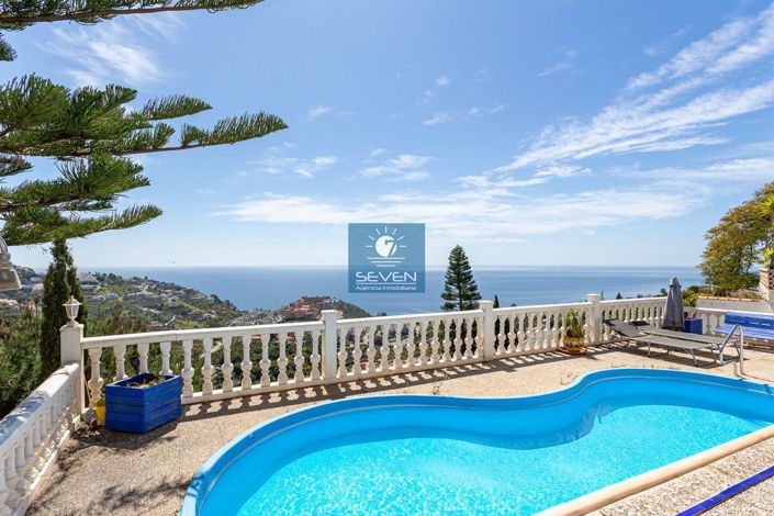 Image No.1-5 Bed Villa for sale