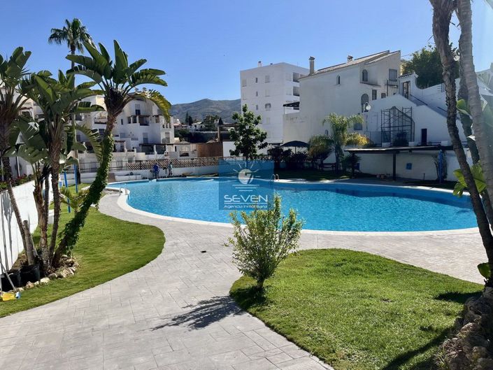 Image No.1-3 Bed Maisonette for sale