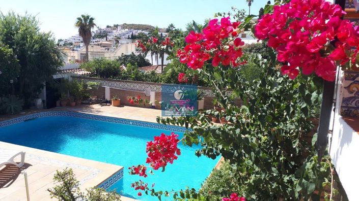 Image No.1-3 Bed Villa for sale