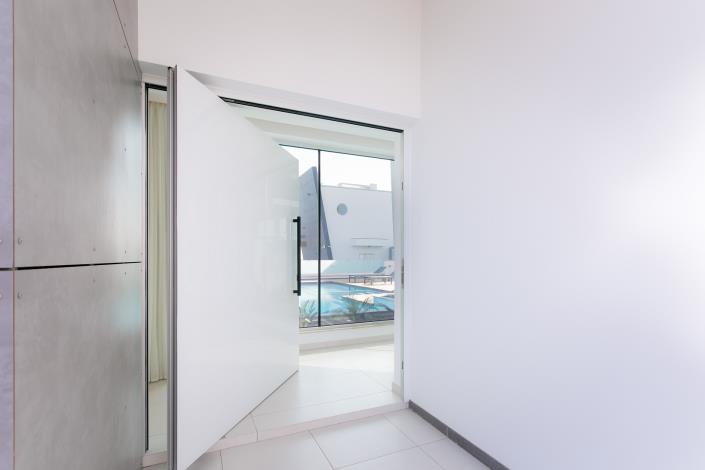 Image No.18-3 Bed Villa for sale