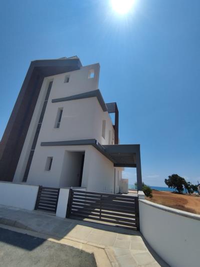 Image No.1-Villa de 4 chambres à vendre à Sotira