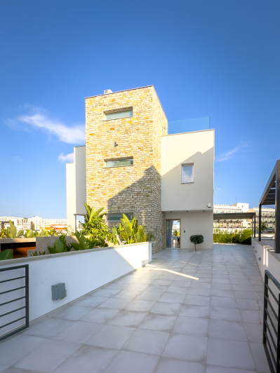 Image No.2-Villa de 4 chambres à vendre à Ayia Napa