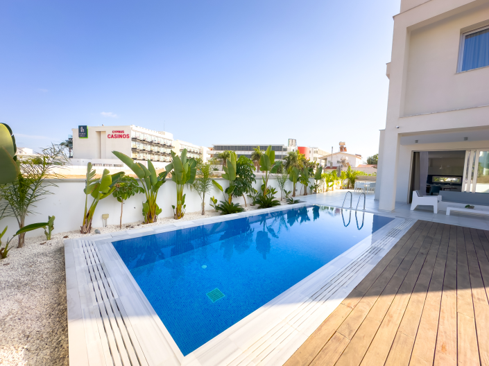 Image No.3-Villa de 4 chambres à vendre à Ayia Napa