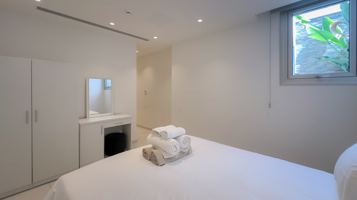 Image No.14-4 Bed Villa / Detached for sale