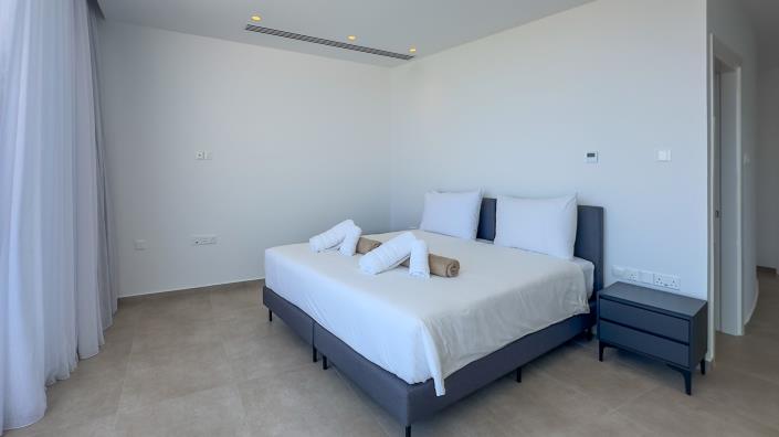 Image No.29-4 Bed Villa / Detached for sale