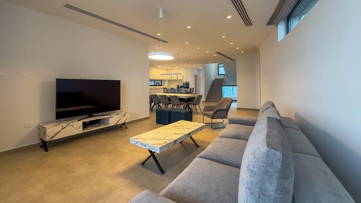 Image No.48-4 Bed Villa / Detached for sale