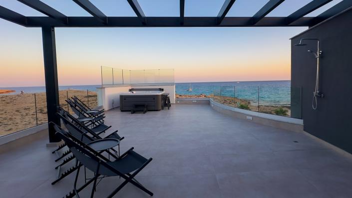 Image No.57-4 Bed Villa / Detached for sale