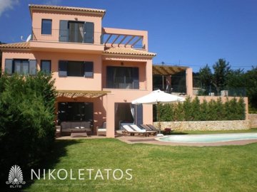5 Bed Villa for sale