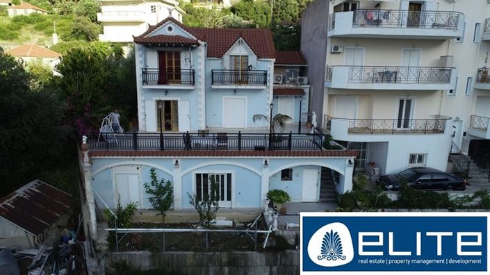 Image No.1-Maison de 3 chambres à vendre à Poros