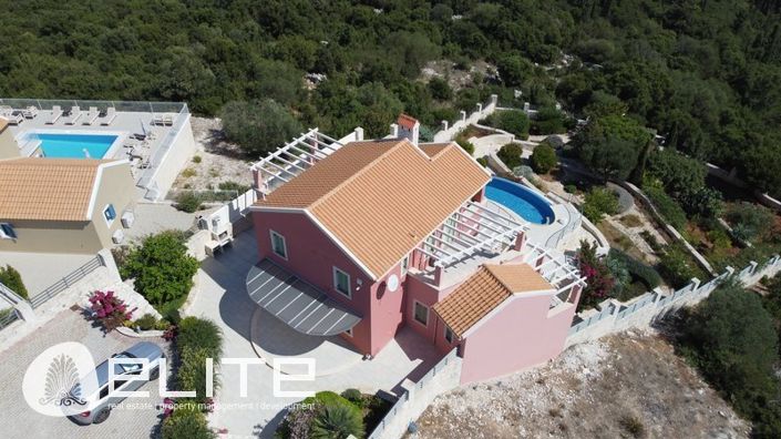 Image No.8-5 Bed Villa for sale