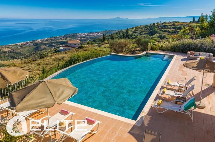 Image No.2-4 Bed Villa for sale