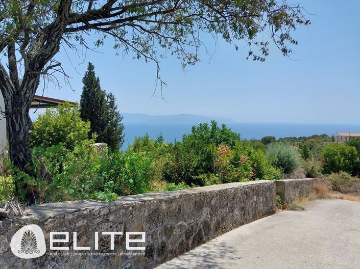 Image No.2-Terre à vendre à Mavrata