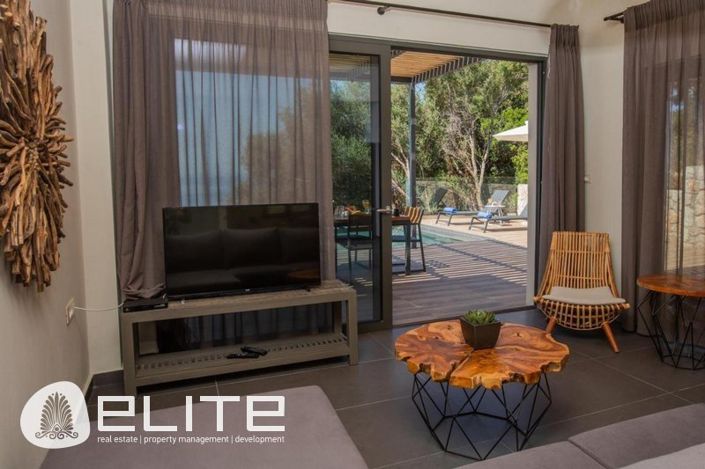 Image No.12-Villa de 2 chambres à vendre à Platies