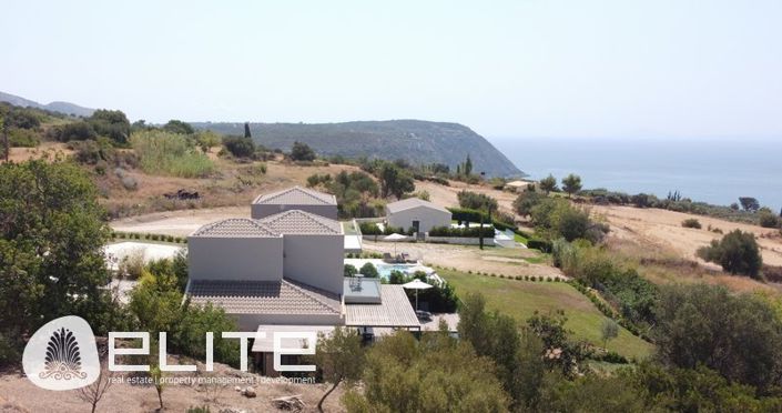 Image No.5-2 Bed Villa for sale