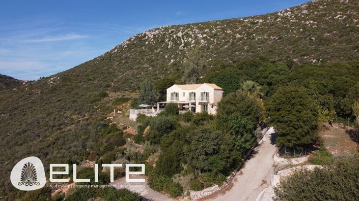 Image No.18-4 Bed Villa for sale