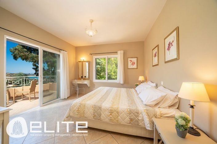 Image No.11-4 Bed Villa for sale