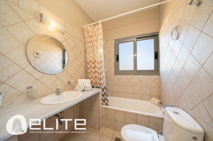 Image No.12-4 Bed Villa for sale