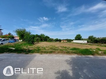 e--1673556557