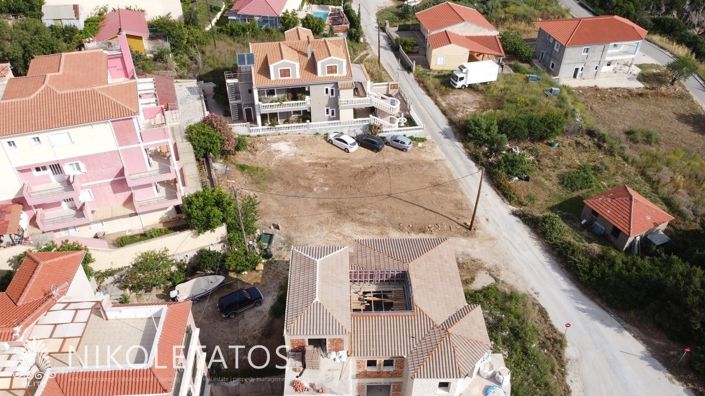 Image No.2-Terre à vendre à Poros