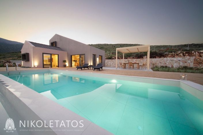 Image No.1-2 Bed Villa for sale