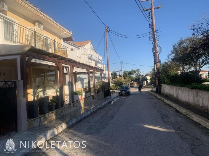 Image No.12-2 Bed Property for sale