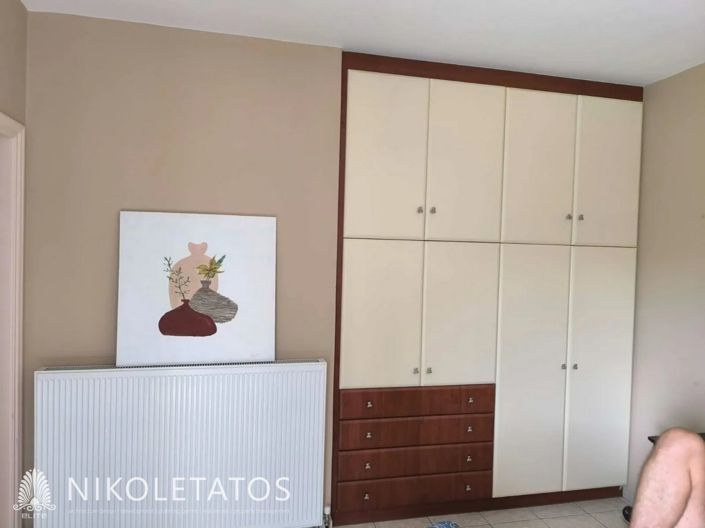 Image No.19-3 Bed Property for sale