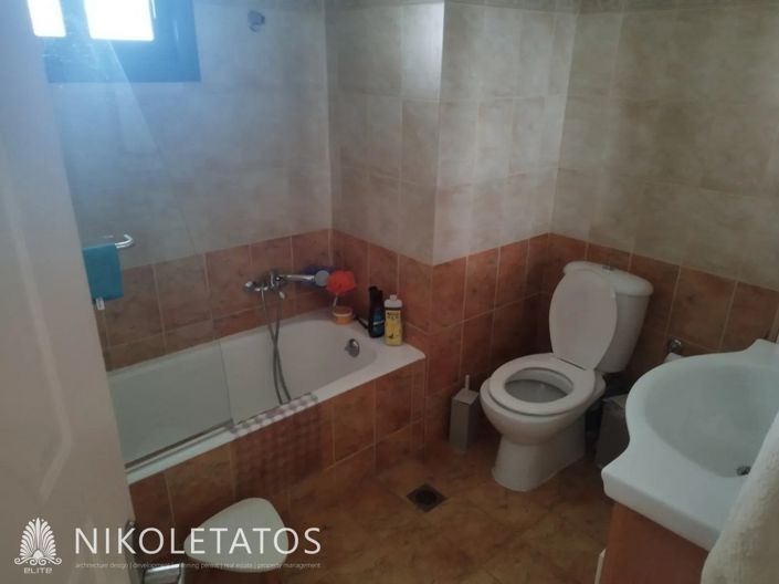 Image No.9-3 Bed Property for sale