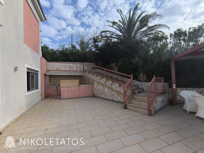 Image No.8-5 Bed Villa for sale