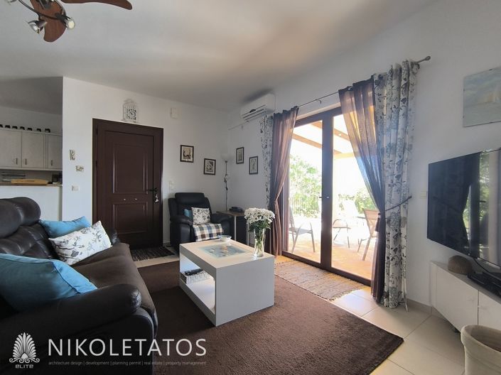 Image No.20-7 Bed Property for sale