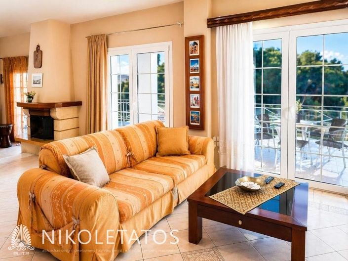 Image No.29-8 Bed Villa for sale