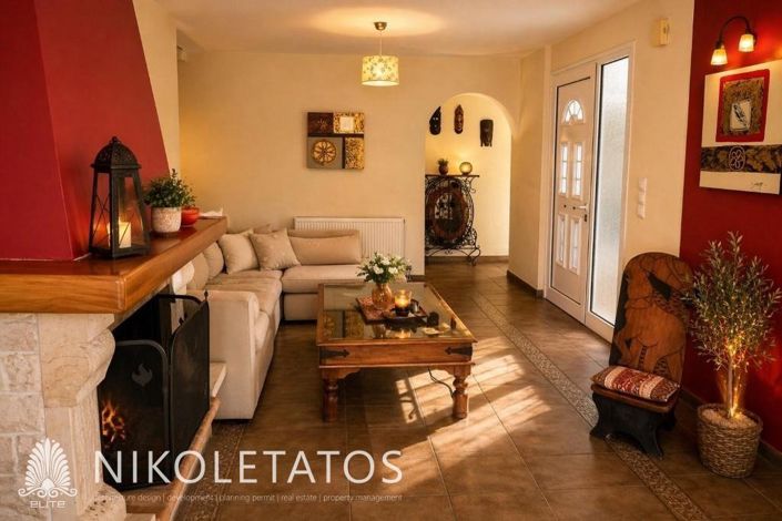 Image No.5-8 Bed Villa for sale