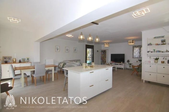 Image No.8-3 Bed Villa for sale
