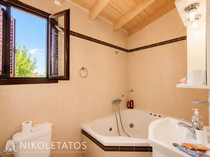 Image No.20-3 Bed Villa for sale