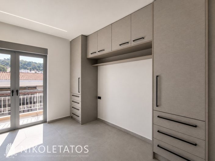 Image No.17-3 Bed Property for sale