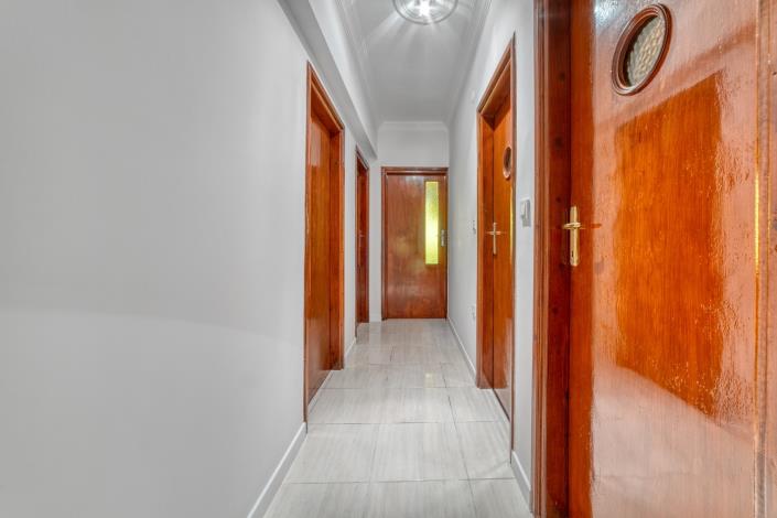 Image No.7-3 Bed Apartment for sale