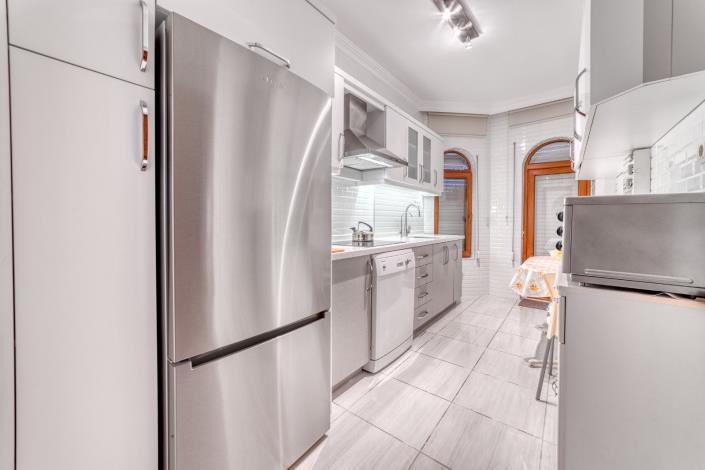 Image No.17-3 Bed Apartment for sale