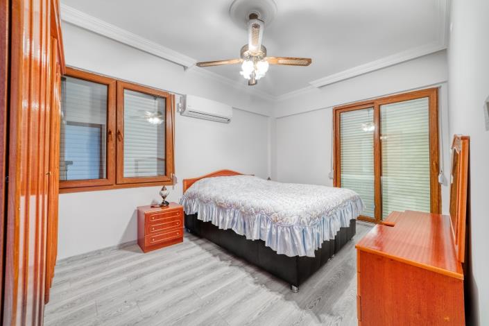 Image No.29-3 Bed Apartment for sale