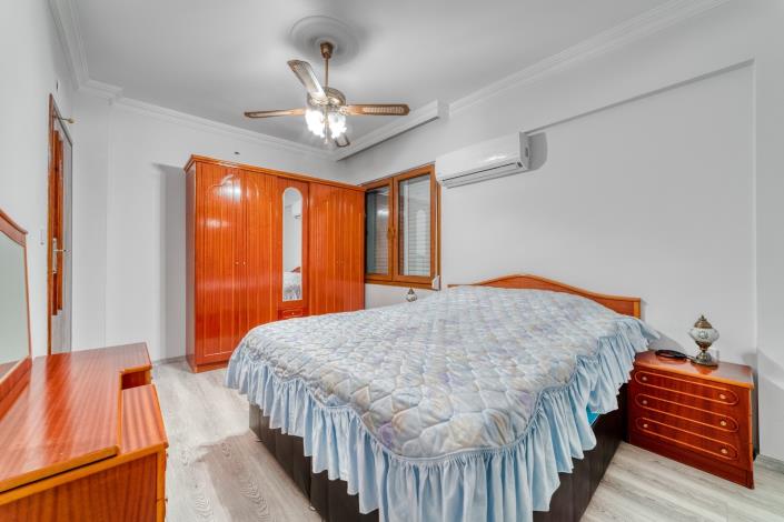 Image No.33-3 Bed Apartment for sale