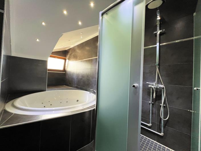 Image No.22-4 Bed Penthouse for sale