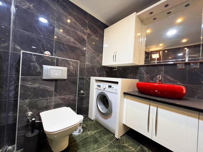 Image No.25-4 Bed Penthouse for sale