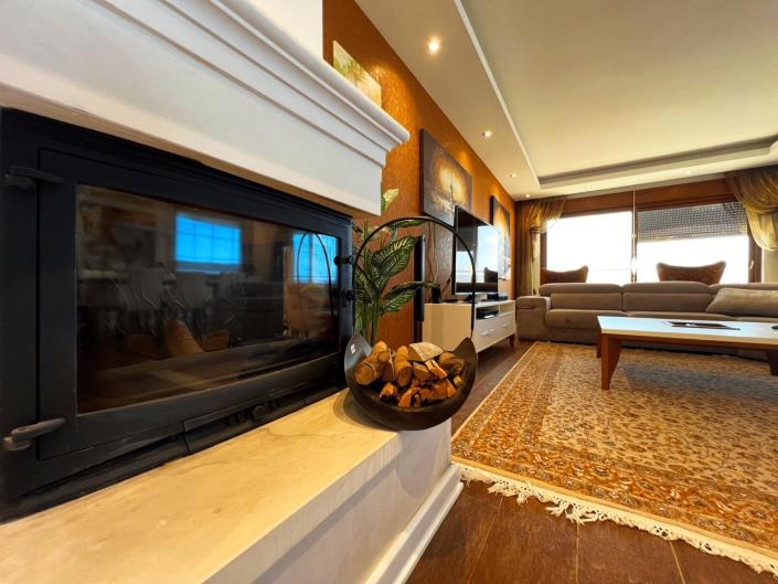 Image No.38-4 Bed Penthouse for sale