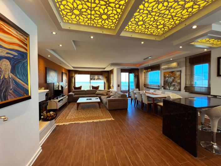 Image No.43-4 Bed Penthouse for sale