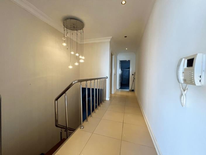 Image No.16-4 Bed Penthouse for sale